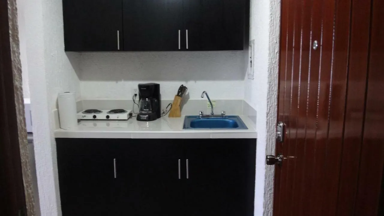 Remodeled Studio In Beachfront Condominium Cancún 0*,  México