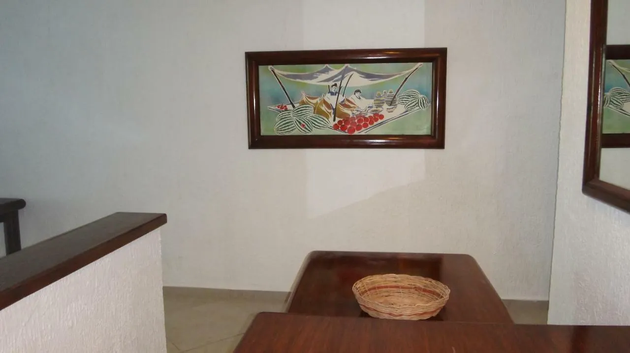 Remodeled Studio In Beachfront Condominium Cancún Apartamento