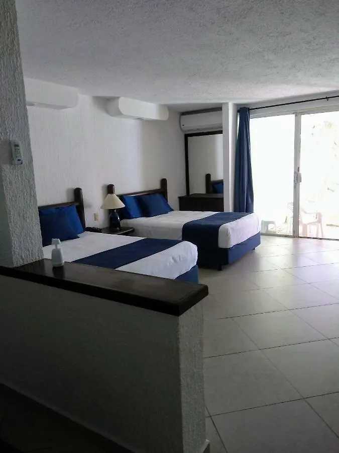 Remodeled Studio In Beachfront Condominium Cancún Apartamento