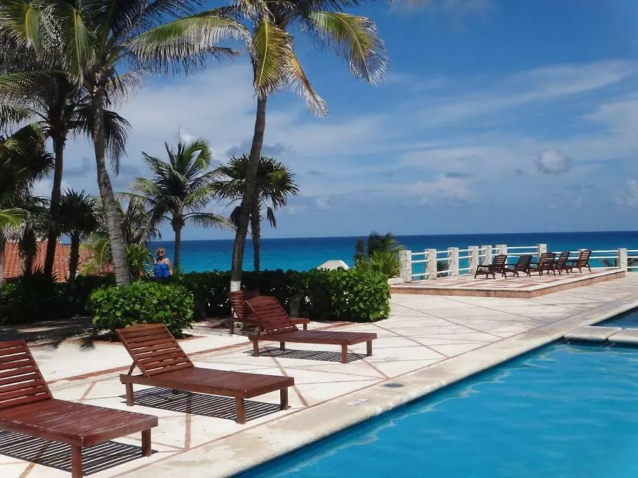 Remodeled Studio In Beachfront Condominium Cancun 0*,