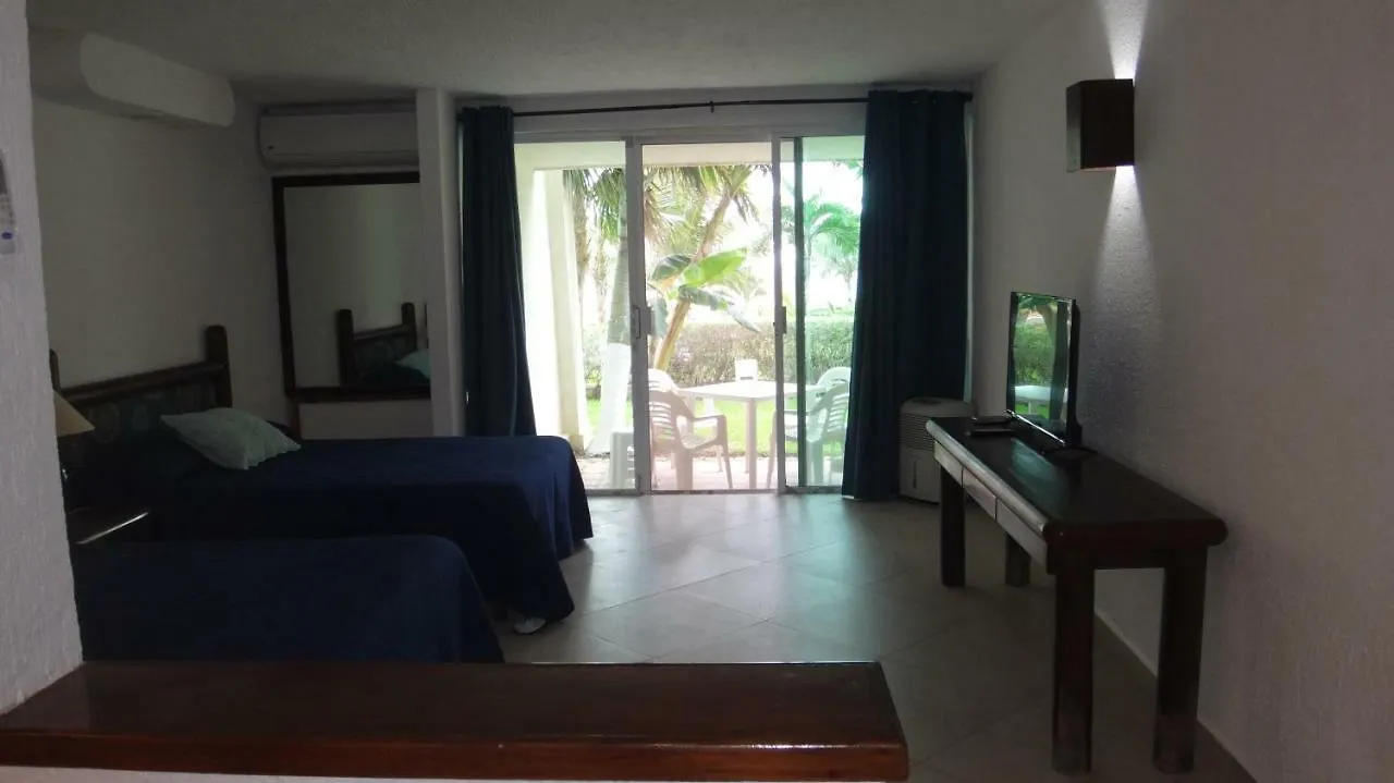 Remodeled Studio In Beachfront Condominium Cancun 0*,  Mexico